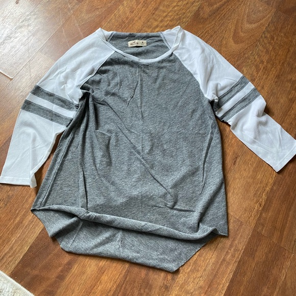 Hollister Tops - Hollister 3/4 length sleeve t-shirt